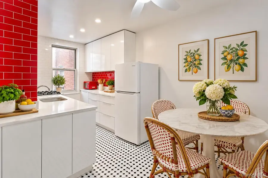 2 Louisiana Avenue #2D, Bronxville, NY 10708 - #3