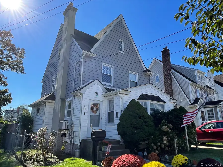 882 Jayne Place, Baldwin, NY 11510 - #3