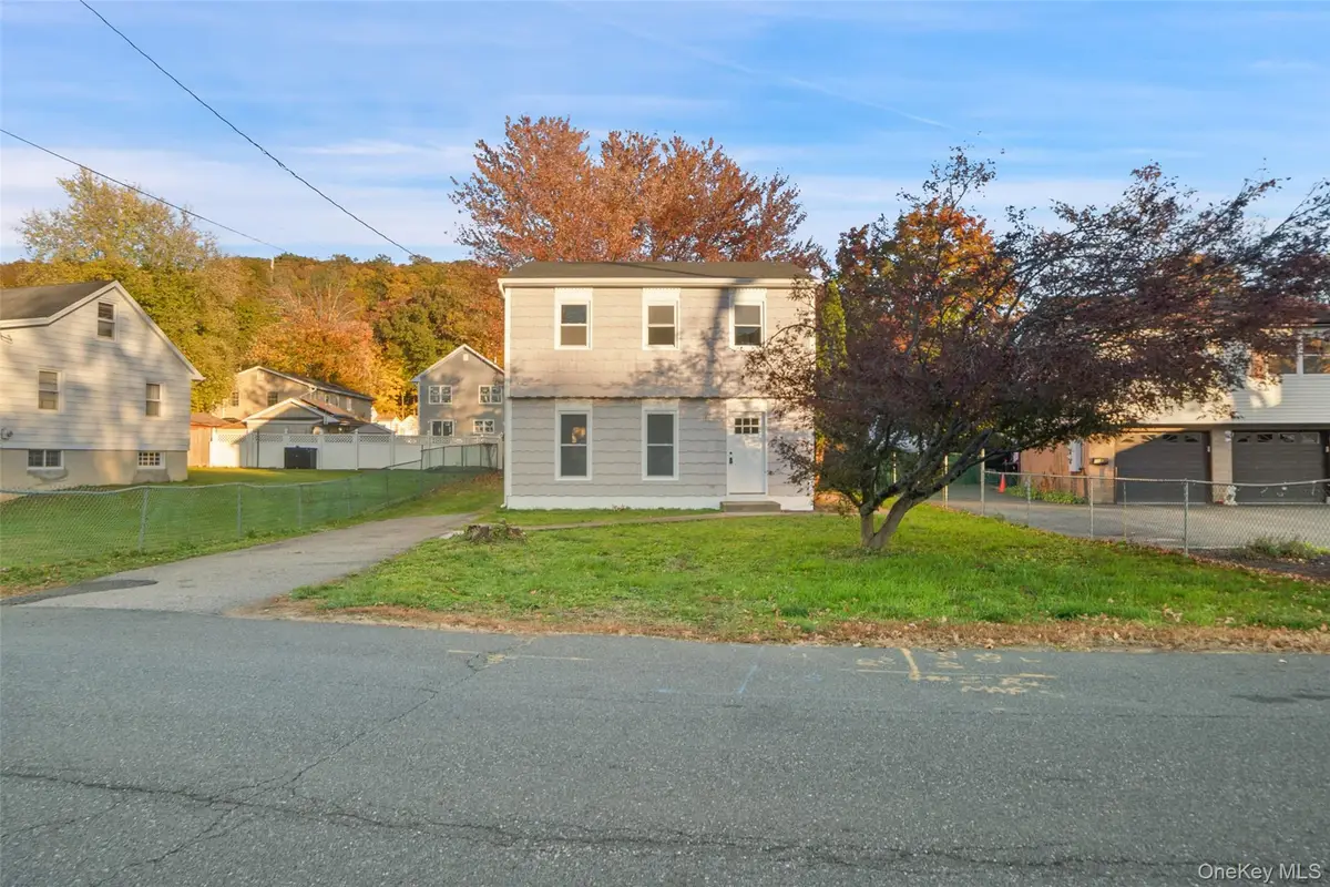 34 Lincoln Street, Sloatsburg, NY 10974 - #1