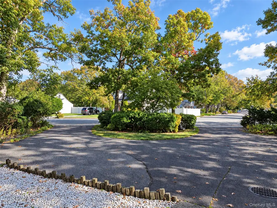 1065 Park Avenue, Huntington, NY 11743 - #2