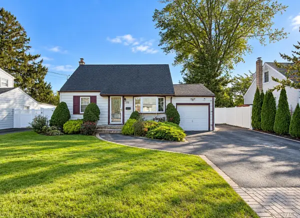 172 Throop Street, West Babylon, NY 11704