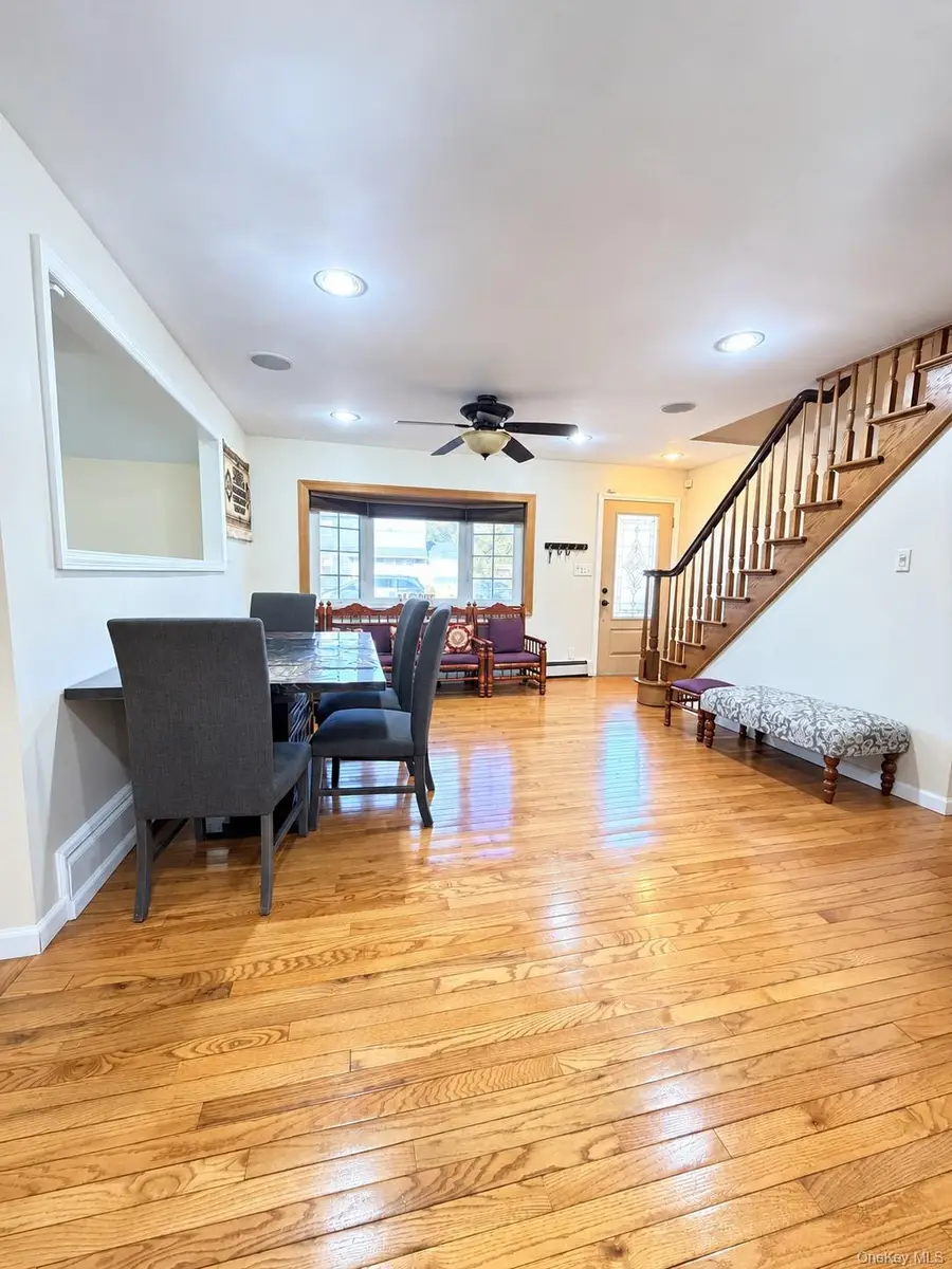 172 Throop Street, West Babylon, NY 11704 - #2