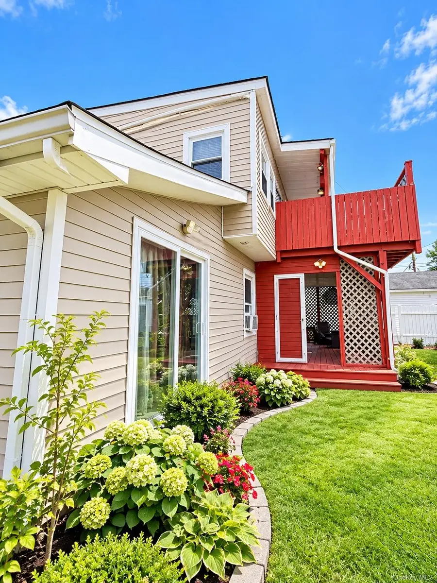 36 Bluegrass Lane, Levittown, NY 11756 - #2