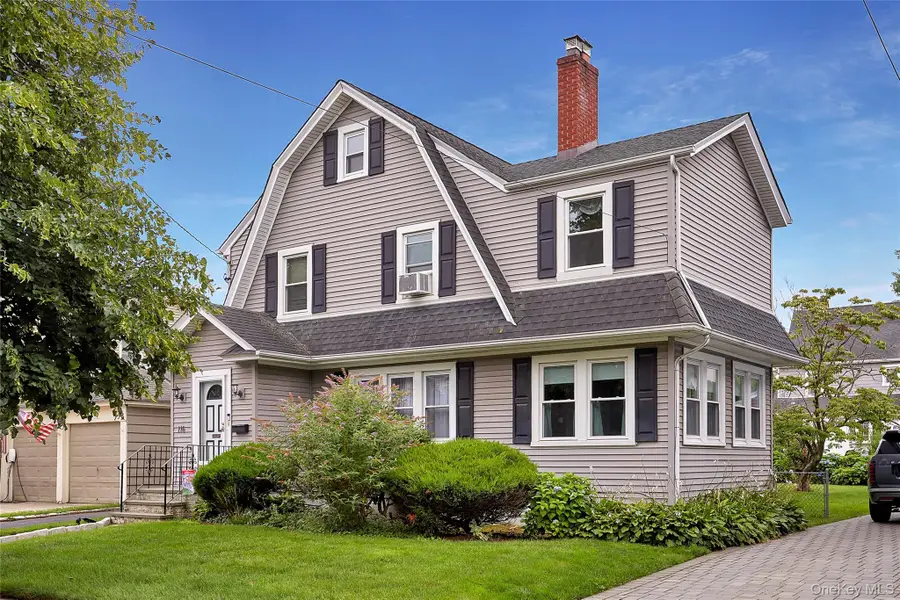 116 Oak Street, Floral Park, NY 11001 - #2