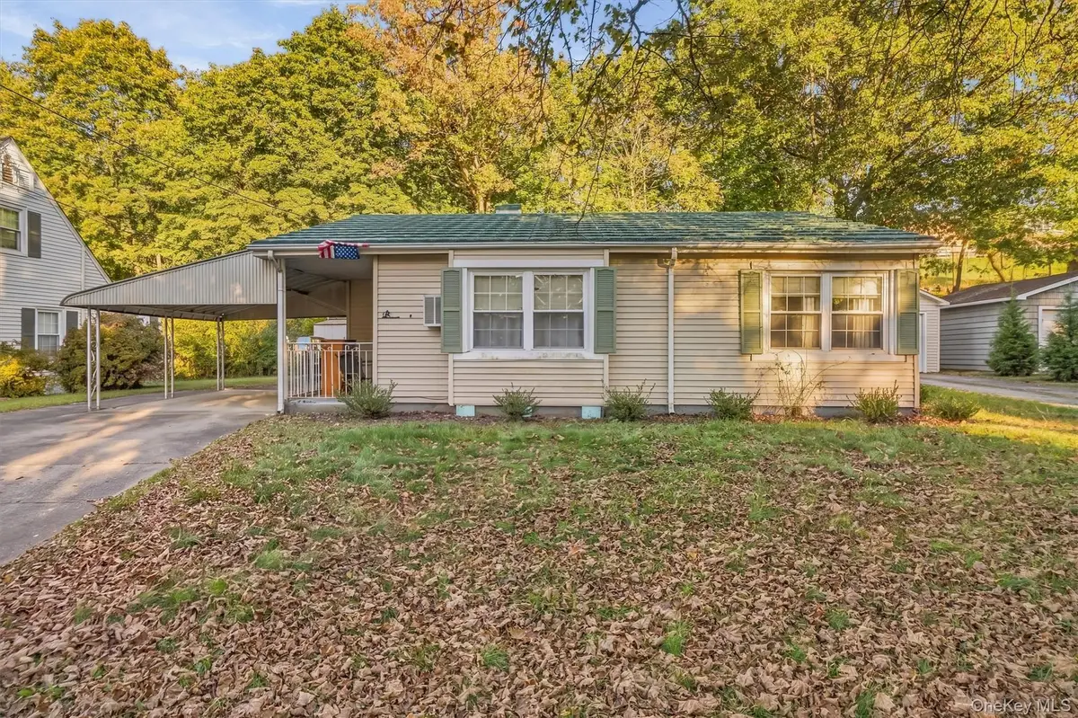 8 Hampton Place, Newburgh, NY 12550 - #1