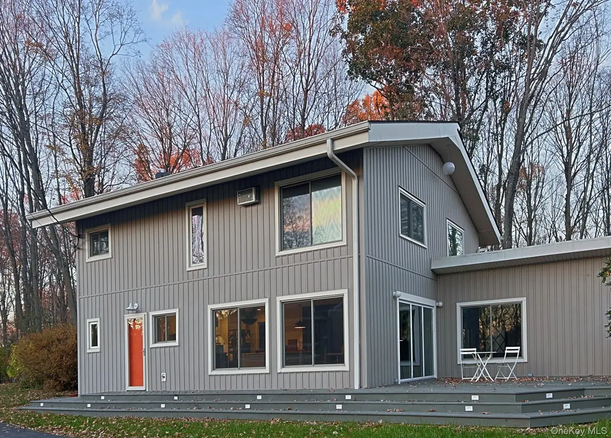 11 Stream Lane, Pleasant Valley, NY 12569 - #1