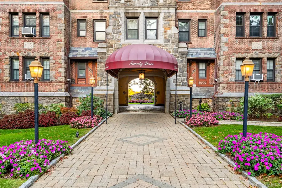 23 Old Mamaroneck Rd #2C, White Plains, NY 10605 - #3