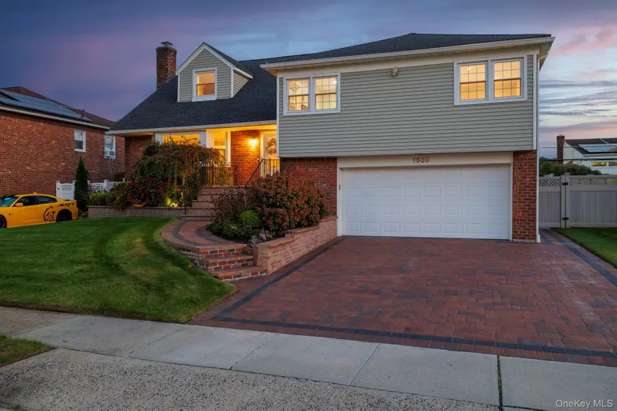 1500 Eric Lane, East Meadow, NY 11554 - #3