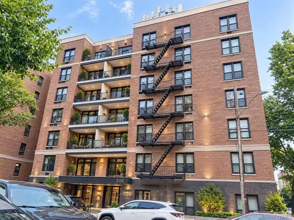 38-25 Parsons Boulevard #5A, Flushing, NY 11354