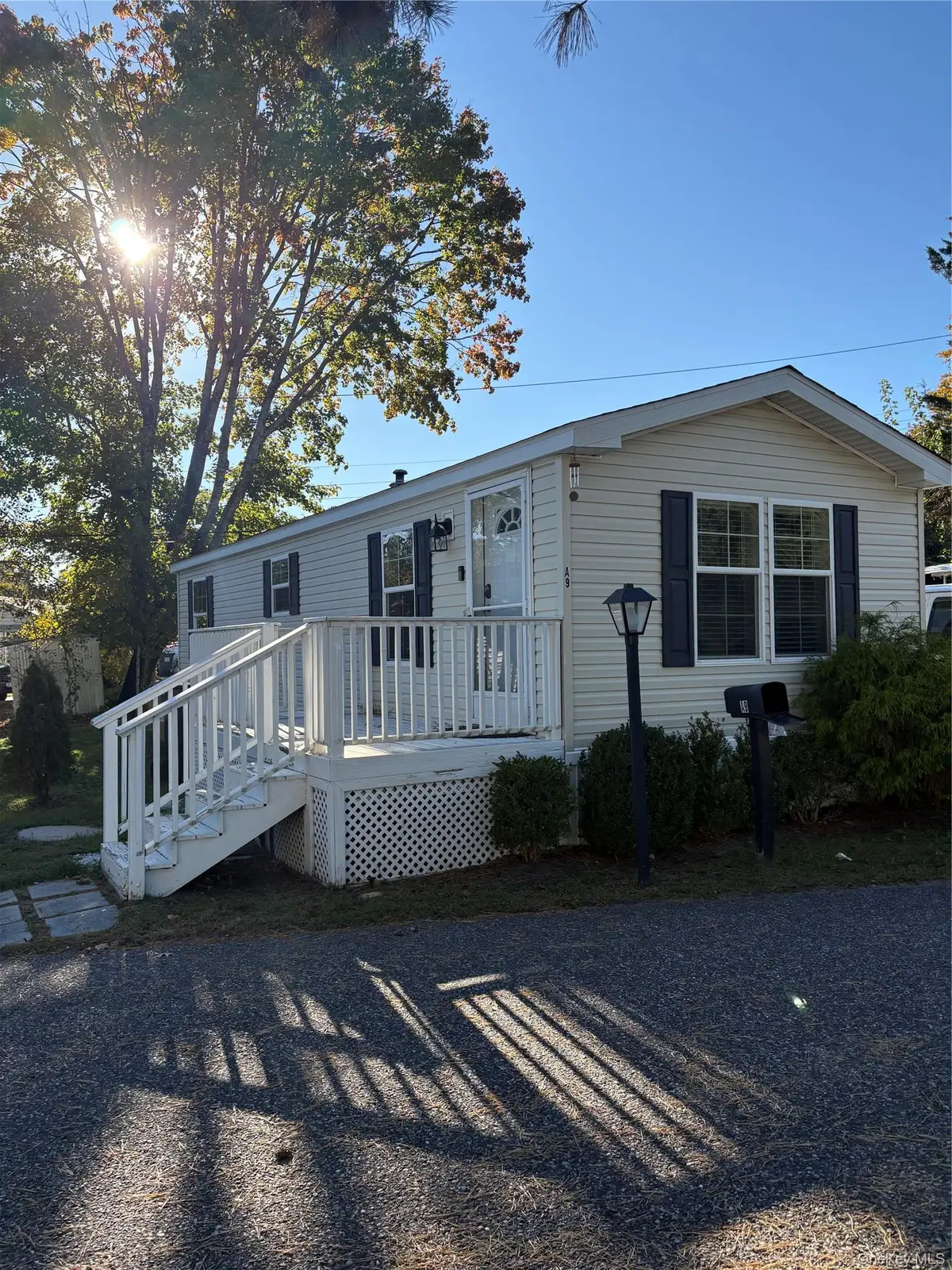 A9 Ash St, Riverhead, NY 11901 - #1