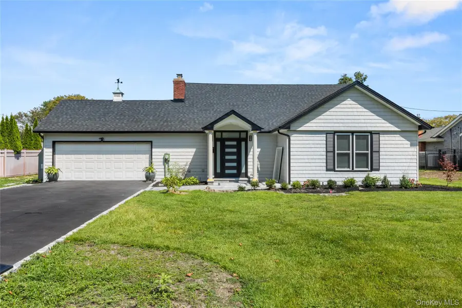 173 Tahlulah Lane, West Islip, NY 11795 - #2