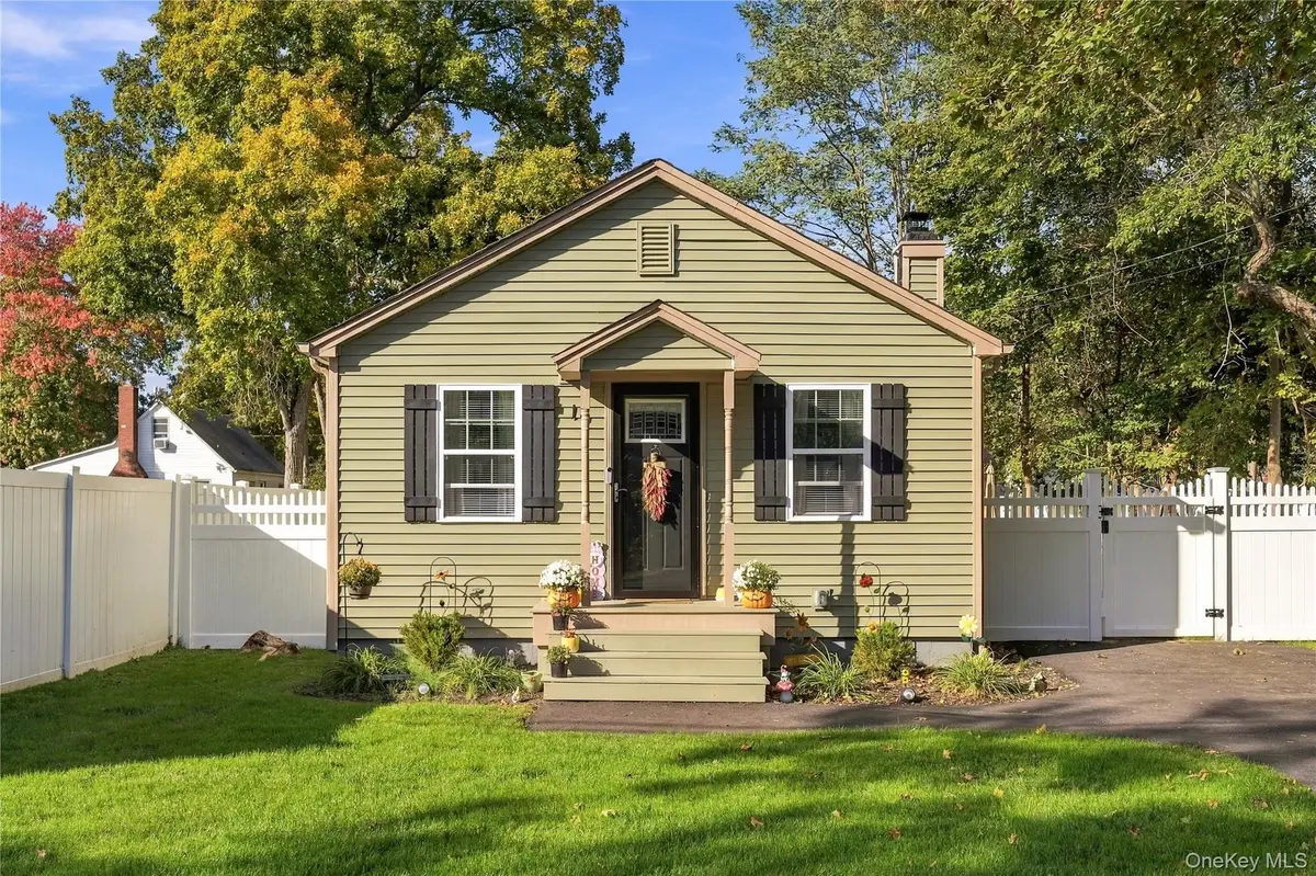 19 Lacrosse Road, Mastic Beach, NY 11951 - #1