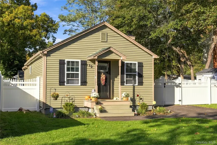 19 Lacrosse Road, Mastic Beach, NY 11951 - #2