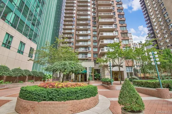 235 E 40th Street #3G/H, New York (Manhattan), NY 10016