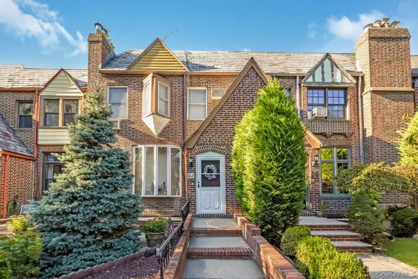 88-23 Rutledge Avenue, Glendale, NY 11385