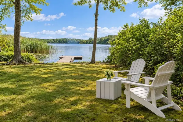 230A Big Fresh Pond Road, Southampton, NY 11968