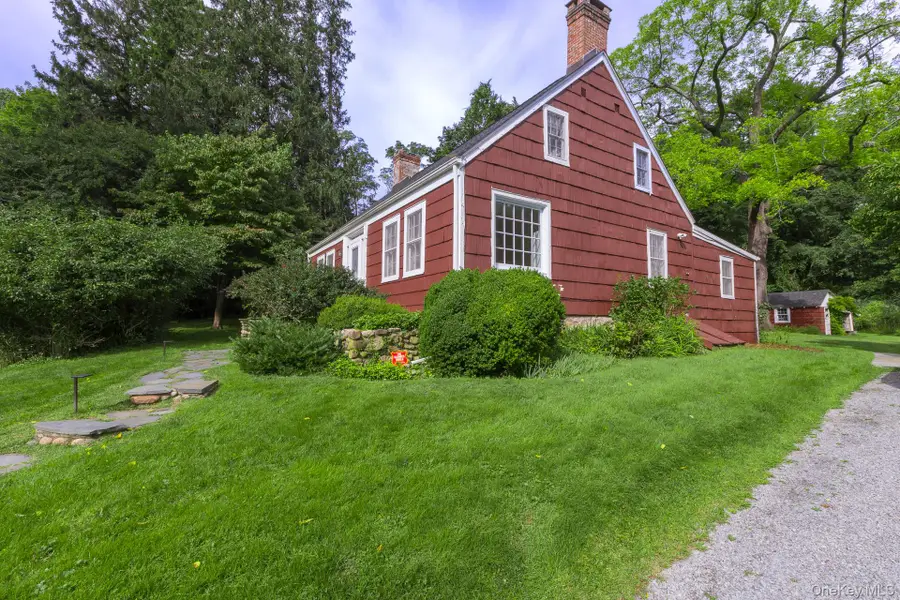 33 Old Coach Road, East Setauket, NY 11733 - #2
