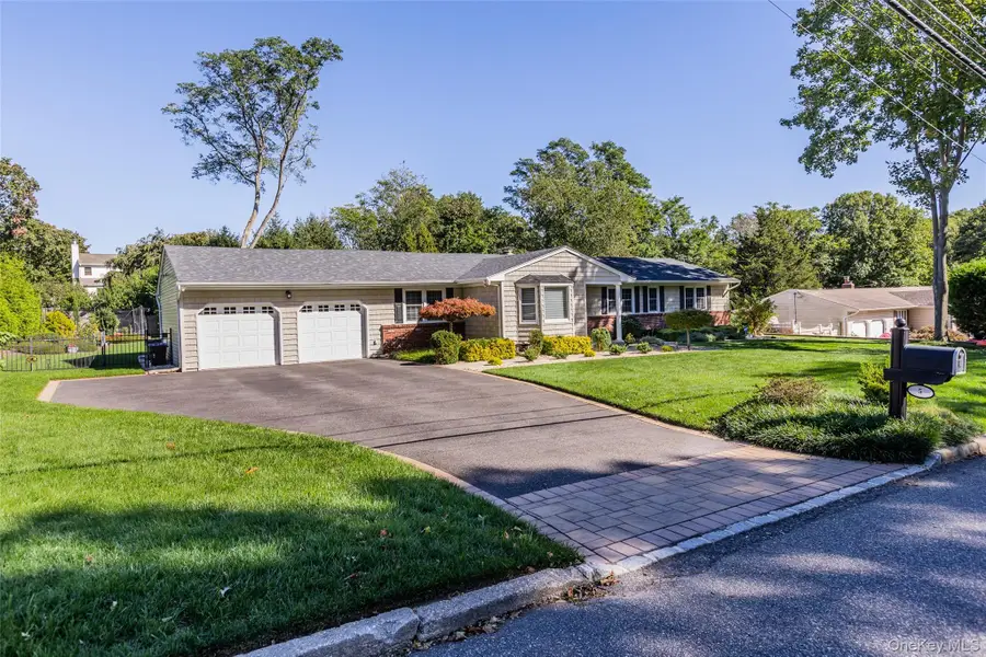 5 Francis Street, Setauket, NY 11733 - #2