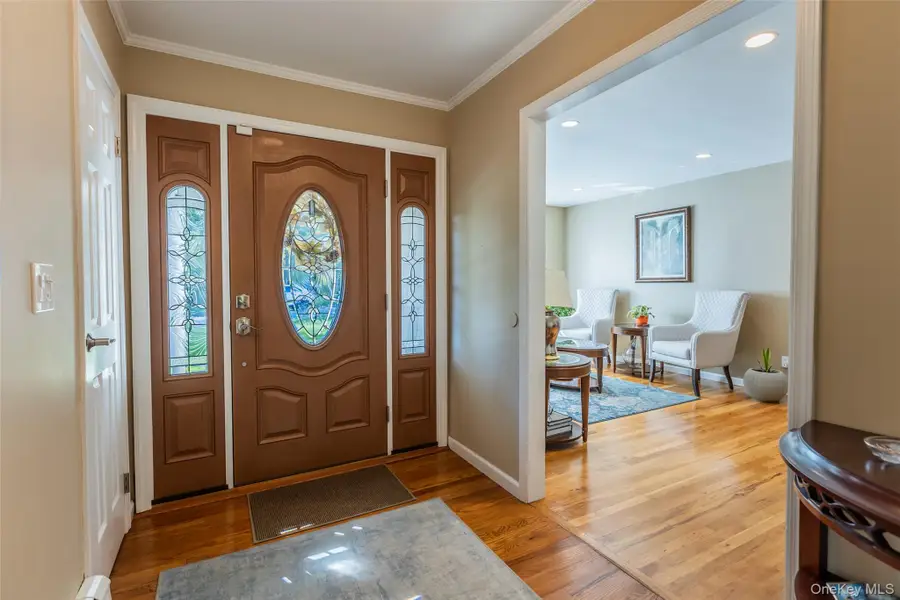 5 Francis Street, Setauket, NY 11733 - #3