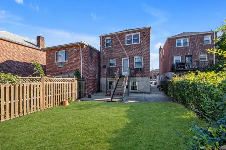1283 Neill Avenue, Bronx, NY 10461 - #2