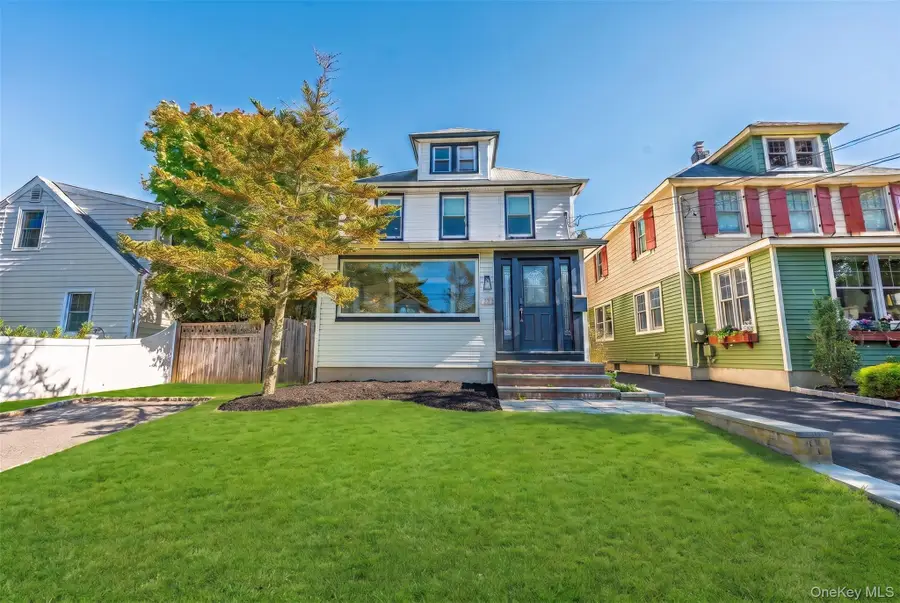 24 High Street, Locust Valley, NY 11560 - #3