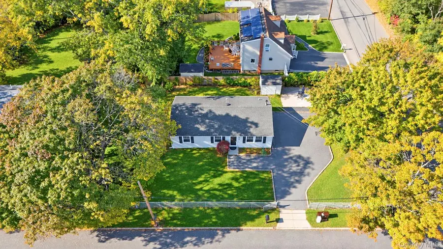 13 Delaware Road, West Babylon, NY 11704 - #2