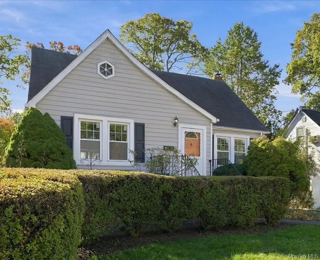 70 E 19th Street, Huntington Station, NY 11746 - #1