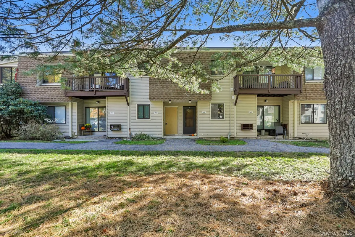 702 Vista On The Lake #702, Carmel, NY 10512 - #1