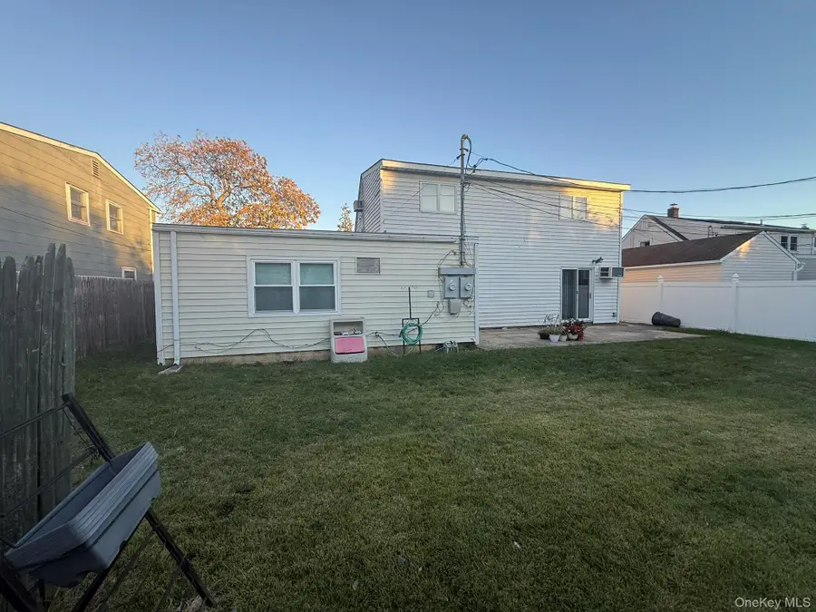 106 Ranch Lane, Levittown, NY 11756 - #2