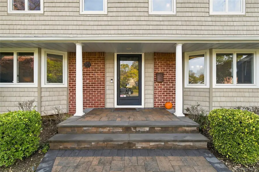 1 Niagara Drive, Jericho, NY 11753 - #2