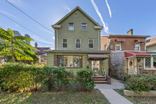 118-08 14th Avenue, College Point, NY 11356