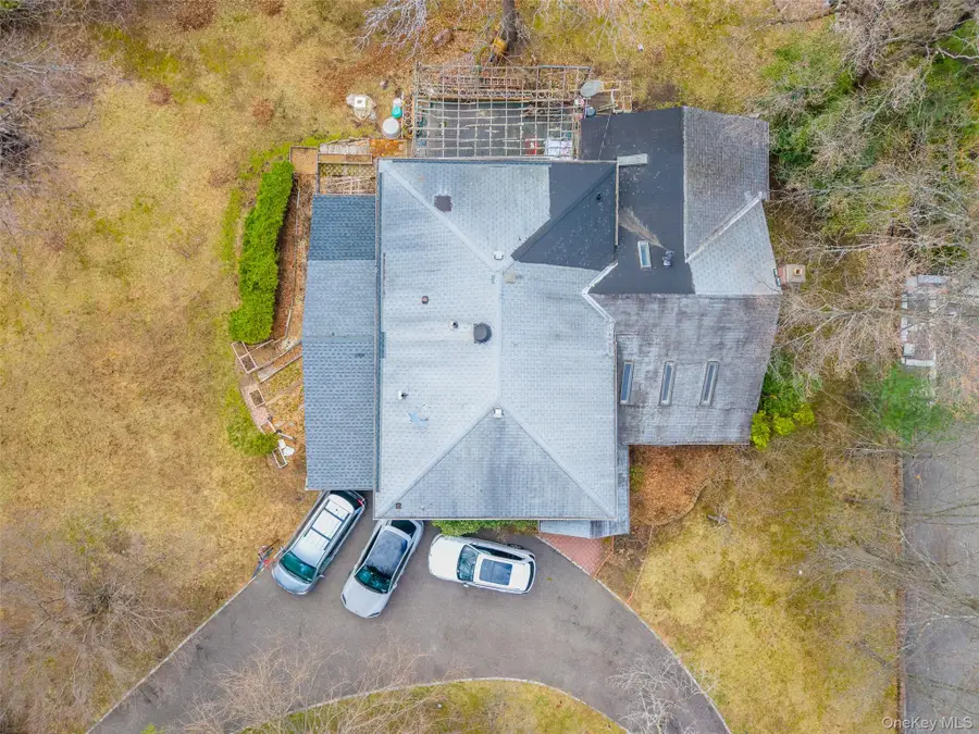 71 Horace Harding Boulevard, Great Neck, NY 11020 - #3