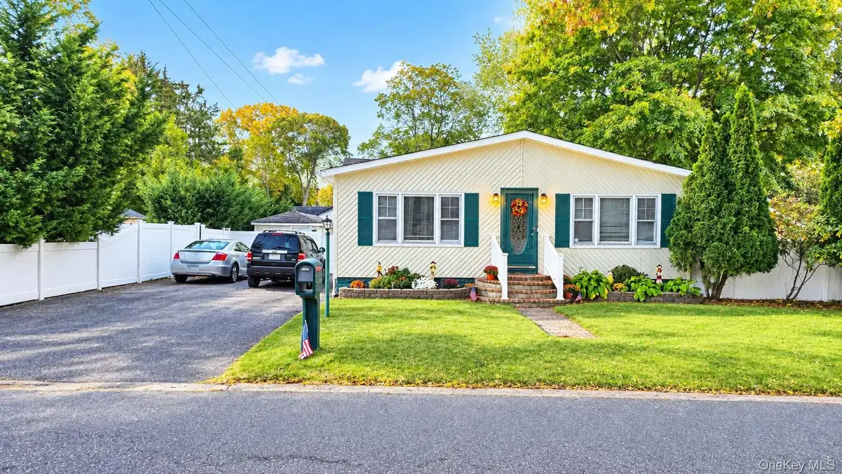 52 Lafayette Avenue, Lake Grove, NY 11755 - #1