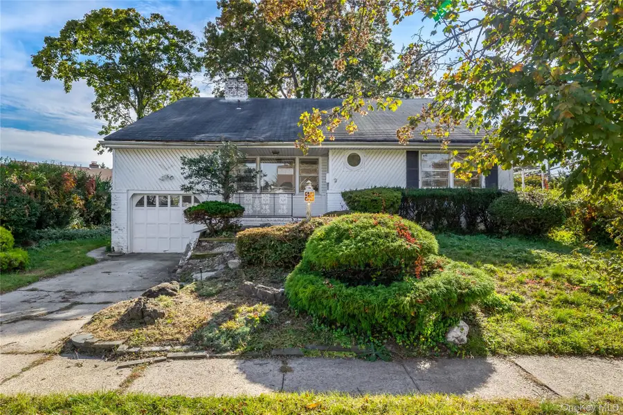 2 Meadow Lane, Freeport, NY 11520 - #2