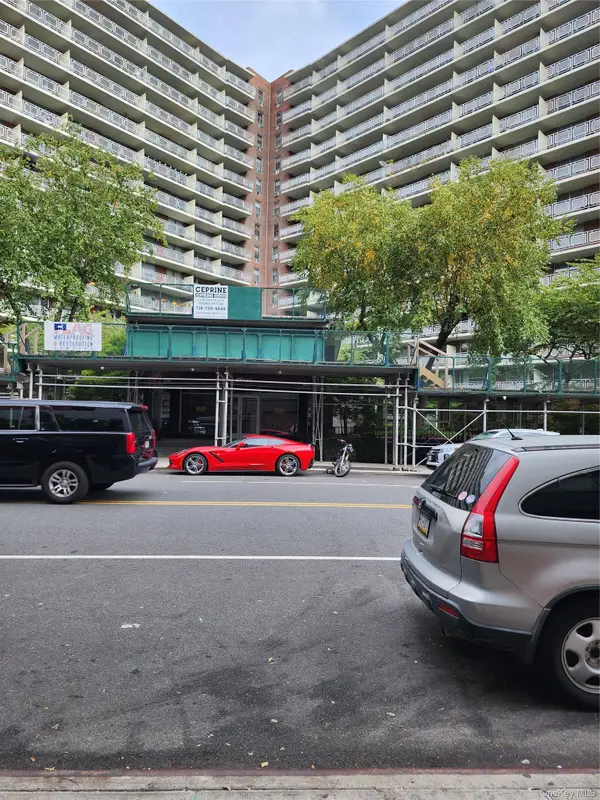 61-25 97 Street #2H, Rego Park, NY 11374