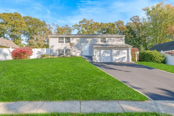 79 Snowberry Lane, Islandia, NY 11749
