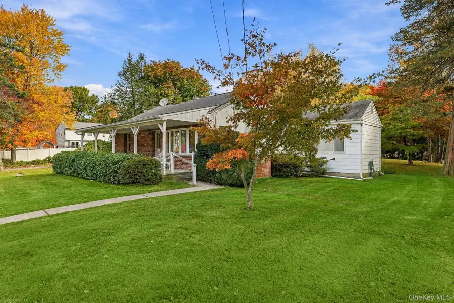 8 Knollwood Drive, Ossining, NY 10562 - #3