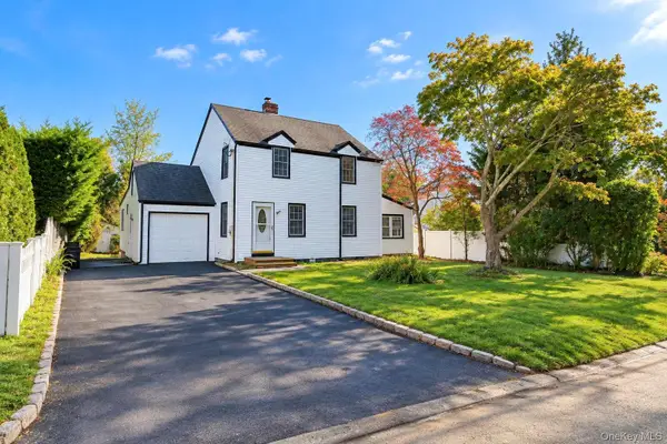 77 Juniper Avenue, Smithtown, NY 11787