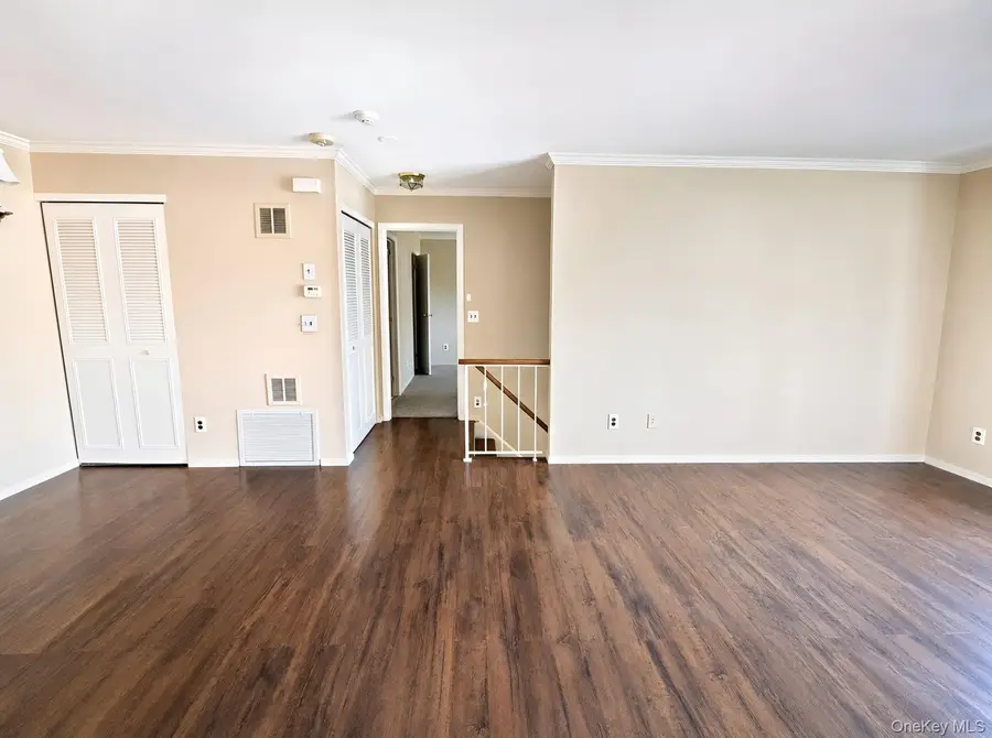 100 W Cambridge Drive W #100, Copiague, NY 11726 - #3