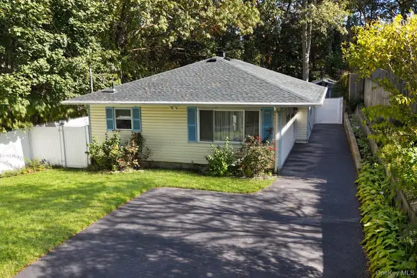 83 Stuyvesant Avenue, Mastic, NY 11950