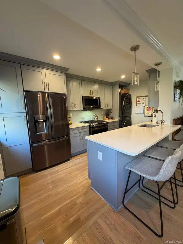 166-12 17th Road #387, Whitestone, NY 11357