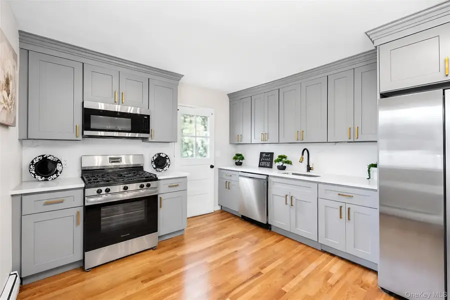 1712 Trinity Street, West Babylon, NY 11704 - #2