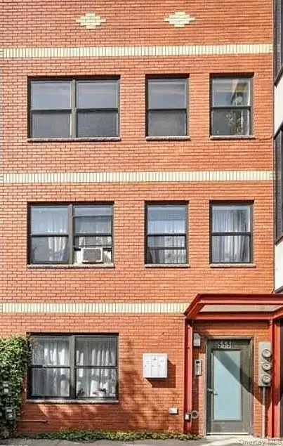555 Lafayette Avenue, Brooklyn, NY 11205