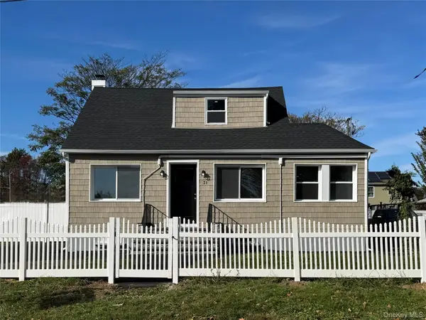 31 Montgomery Street, Brentwood, NY 11717