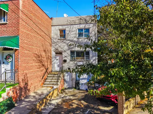 1073 E 233rd Street, Bronx, NY 10466