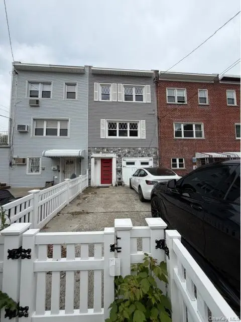 1105 Stadium Avenue, Bronx, NY 10465 - #1