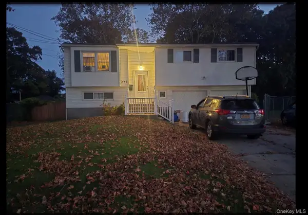 246 Delaware Avenue, Bay Shore, NY 11706