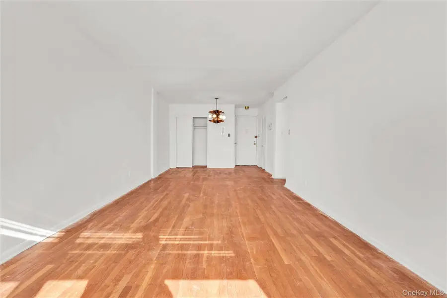 4125 Kissena Blvd #4UU, Flushing, NY 11355 - #2