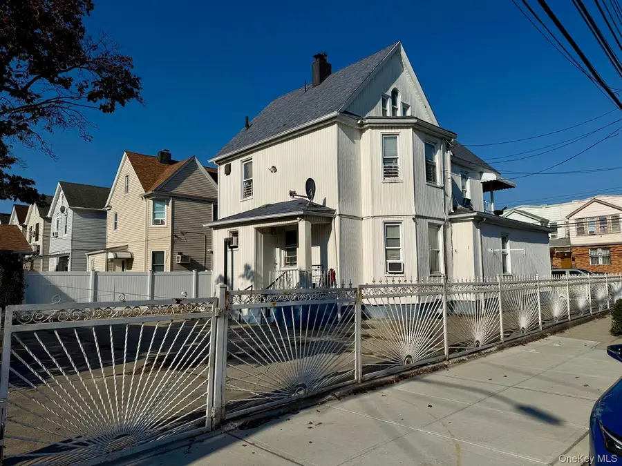 121-20 97th Avenue, South Richmond Hill, NY 11419 - #3