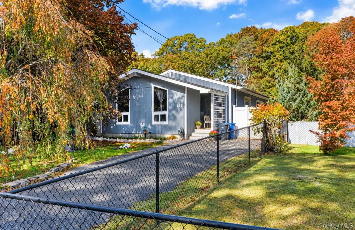 143 Meadowmere, Mastic, NY 11950 - #1